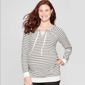 Isabel Maternity sweatshirt by Ingrid & Isabel
